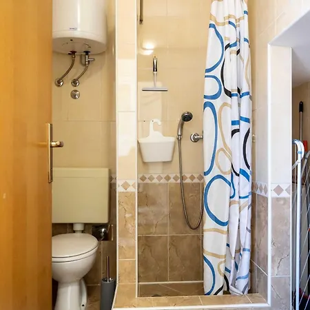 Apartment With A Parking Space - 22290 Vodice