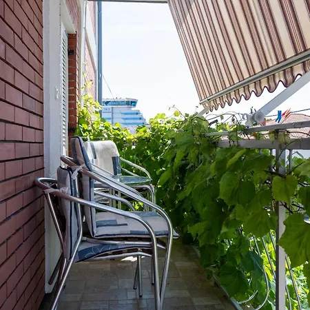 With Parking Space - 22290 Lägenhet Vodice