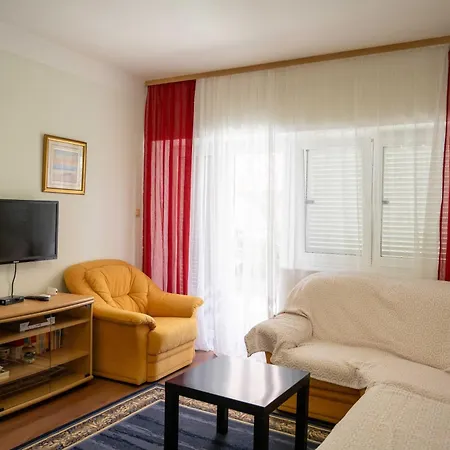 With Parking Space - 22290 Vodice