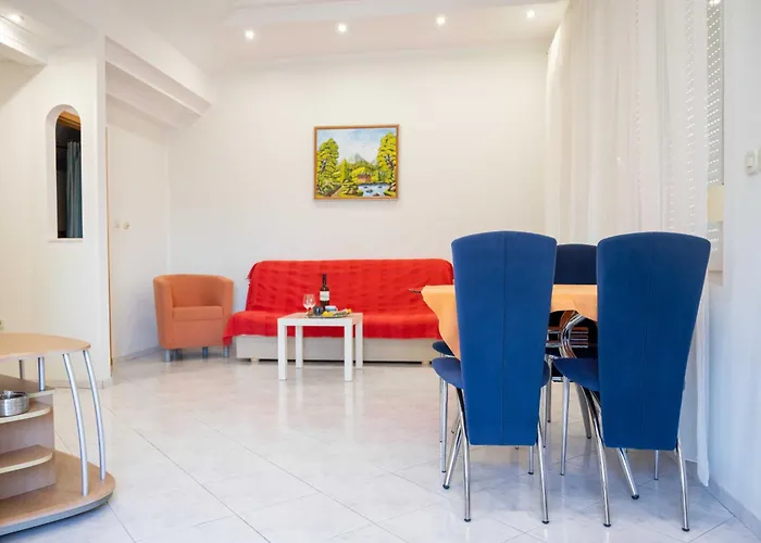 With Parking Space - 22290 Vodice