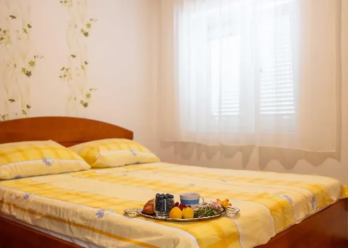 Appartement With Parking Space - 22290